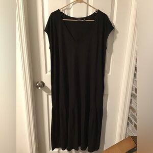 NWOT! G by Giuliana Black Maxi Dress